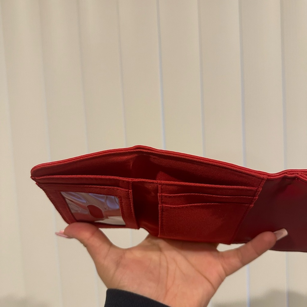 Red wallet - Picture 3 of 4